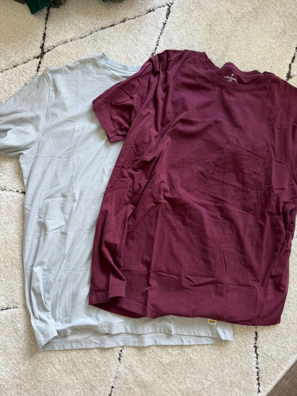 Vuori + Fabletics Men’s Tee Bundle XL | Performance Stretch T-Shirts